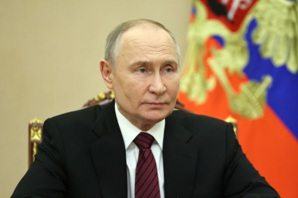 Путин поручил обсудить исковую давность по приватизационным спорам