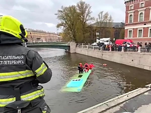 ДТП на перекрестке: семья пострадала в трагической аварии