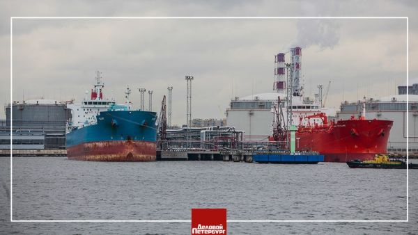 Арест акций Петербургского нефтяного терминала и другие события города