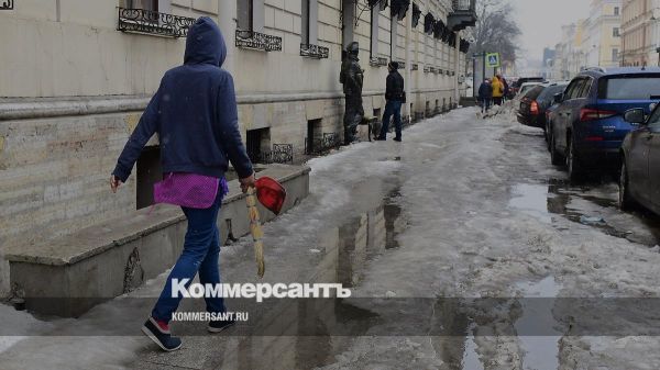 Рост числа травм из-за гололеда в Санкт-Петербурге