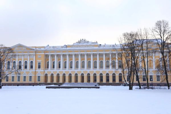 Закрытие выставки о еврейской культуре в Санкт-Петербурге вызывает беспокойство