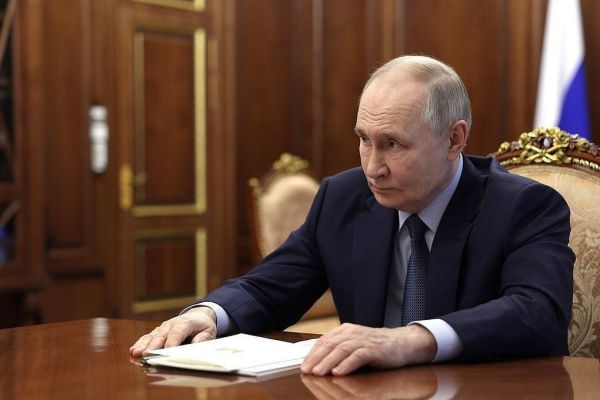 Путин и Мишустин обсудили снижение инфляции и экономический рост России