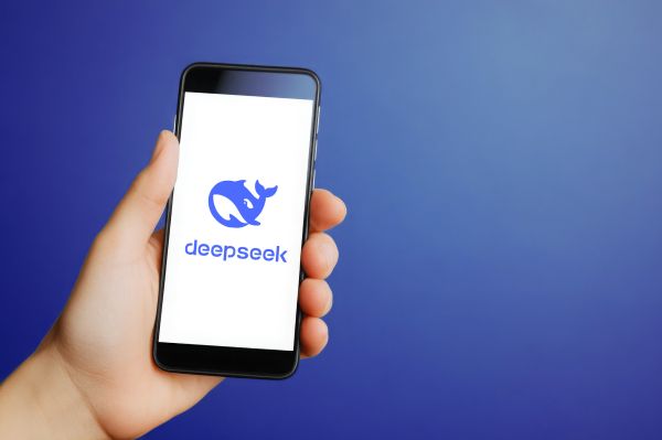 Китайские автопроизводители интегрируют искусственный интеллект DeepSeek в свои модели