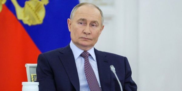 Путин и Трамп обсуждают возможности встречи и дипломатические отношения