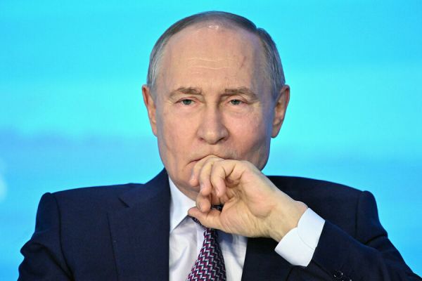 Путин призвал к осторожности в обмене технологиями с США