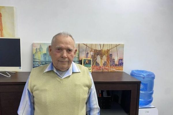 87-летний пенсионер требует компенсацию после 13 лет незаконного заключения