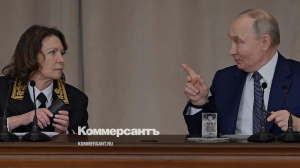 Путин обсуждает с судьями их роль в государственной стабильности