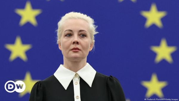 Юлия Навальная обвинила власти в затруднениях с прощанием с Навальным