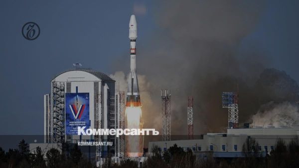 Успешный запуск 17 российских и 1 иранского спутника с космодрома Восточный