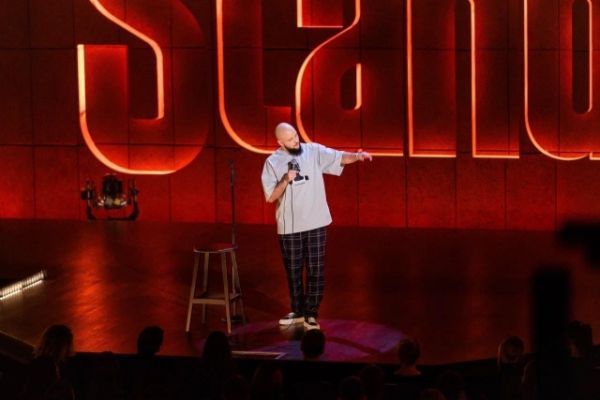 Комик Виктор Алексеев выступил в шоу Stand Up на ТНТ