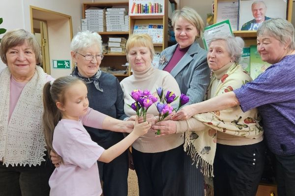 Празднование Международного женского дня депутатами Иркутска