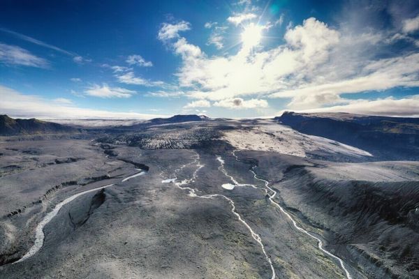 Новая камера НГУ для масс-спектрометра улучшает изучение геологического прошлого Земли