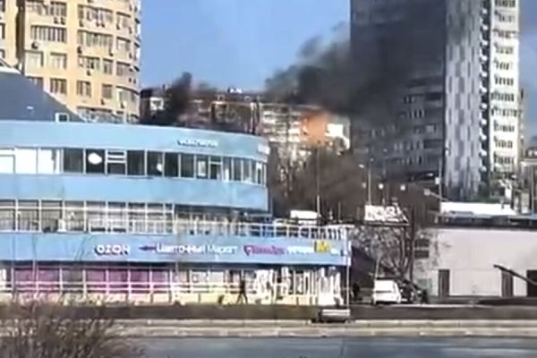 Пожар в торговом центре Москвы у метро Чертановская ликвидирован без пострадавших