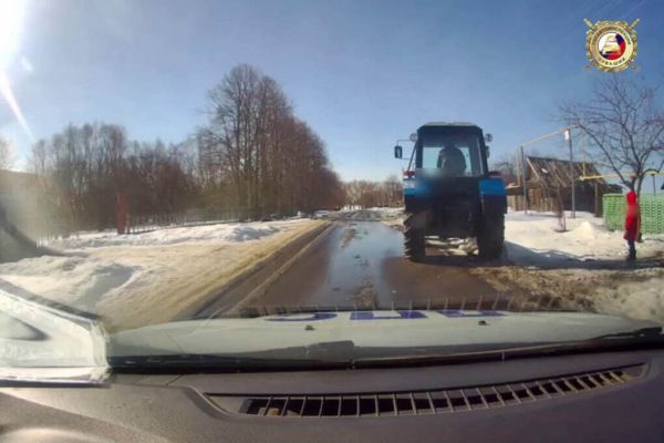 Пьяный тракторист в Чувашии попытался подкупить ГИБДД