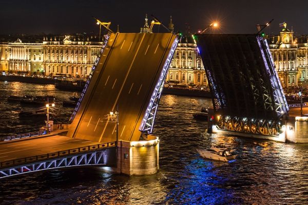 Разводка мостов Санкт-Петербурга и их значение для транспорта