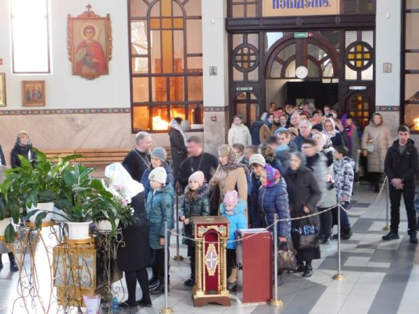 Поклонение святыне в Бресте: молитвы, лекции и духовный рост