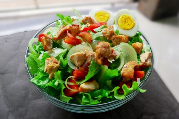 Салаты с курицей лучшие рецепты и советы