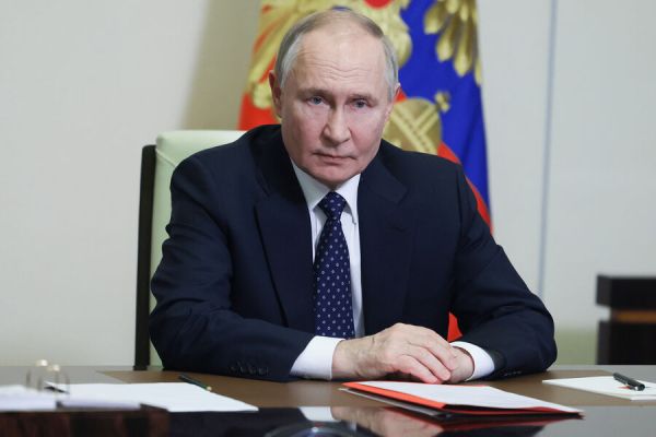 Президент Путин о своей удаче и личных жертвах в фильме о Кремле