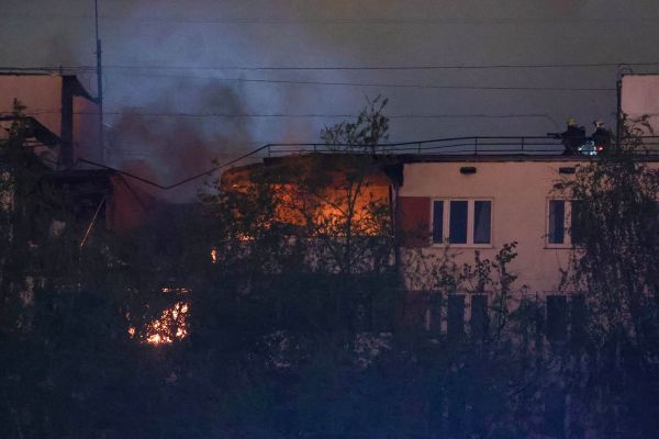Пожар в Москве приводит к обрушению перекрытия и жертвам