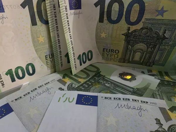 Будущее евро в контексте соперничества с долларом