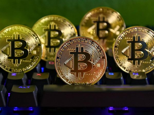 Оптимистичный прогноз по биткоину с потенциальными рисками