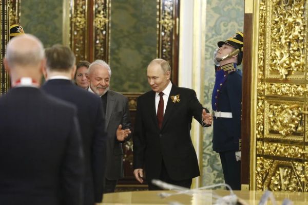 Обсуждения Путина и Лулы о международной политике и урегулировании конфликта