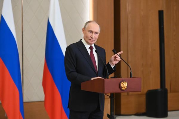 Переговоры России и Украины остаются за Путиным и народом