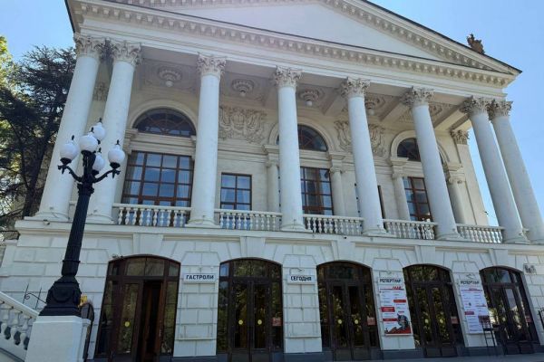Отмена гастролей театра имени Вахтангова в Севастополе вызвала бурную реакцию