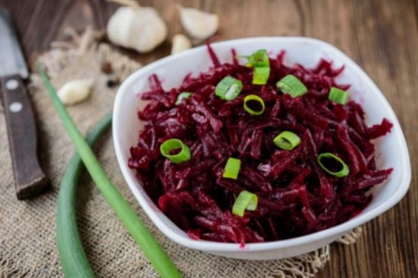 Рецепт салата из свеклы и кукурузы от Натальи Цветковой