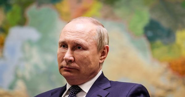 Путин поздравил Новосибирский театр оперы и балета с 80-летием