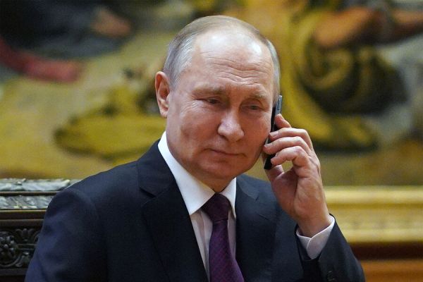 Путин обсудил ситуацию на железных дорогах с губернаторами и главой РЖД