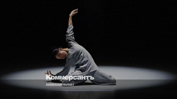 Спектакль Изнутри танцевального театра Хiexin в Москве