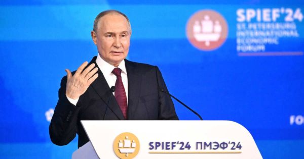 Президент Путин запустил программу развития на ПМЭФ