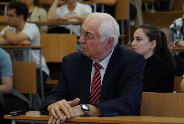 Кадровые проблемы в IT-отрасли Кабардино-Балкарии на Дне карьеры