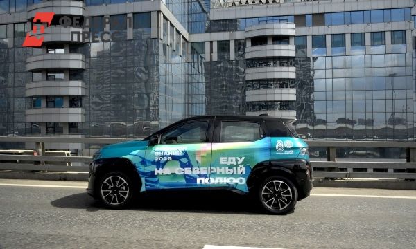Первый заезд электромобиля Атом в Москве