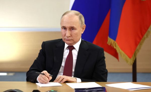 Путин обсуждает эскалацию конфликта с Ираном и Израилем