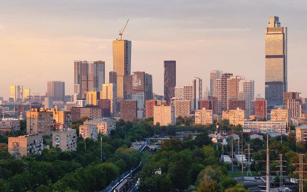 Снижение сделок на рынке новостроек Москвы в мае 2025 года