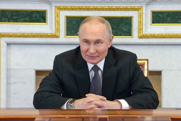 Визит Путина в Северо-западный округ фокусируется на экономических приоритетах