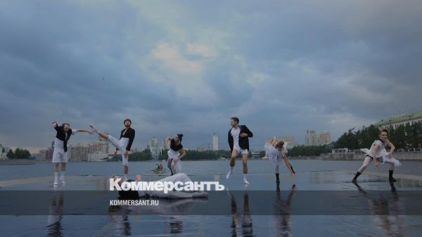 Премьера спектакля Улей в Театре Провинциальные танцы