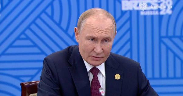 Путин участвует в саммите БРИКС через видеоконференцию из-за ордера на арест