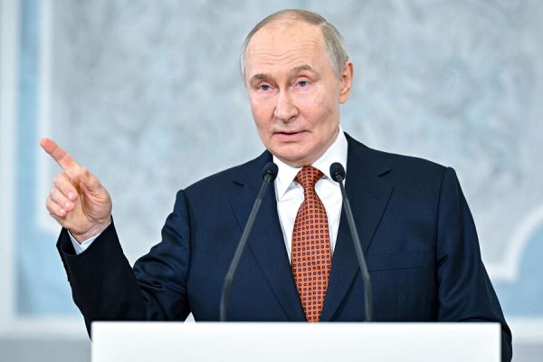 Путин о роли студенческих отрядов и новых молодежных центрах в России