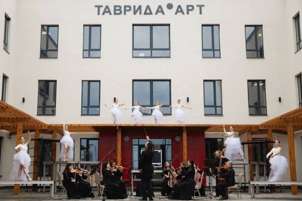 Запуск творческого поселка Счастливцево в Херсонской области