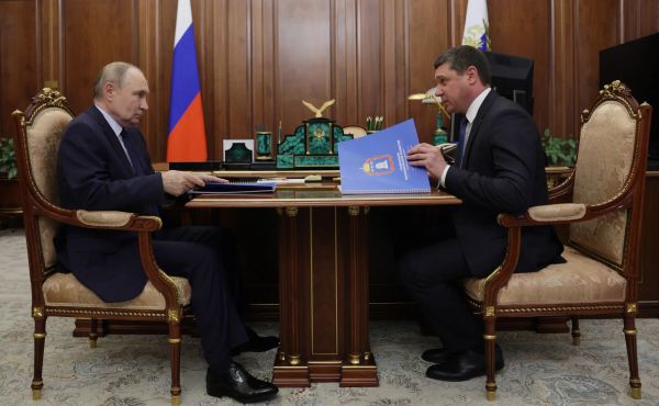 Совещание Путина с новыми руководителями регионов обсуждение экономики и жилищного строительства