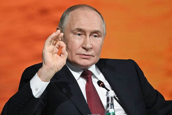 Поддержка участников специальной военно операции обсуждена Путиным на видеосовещании