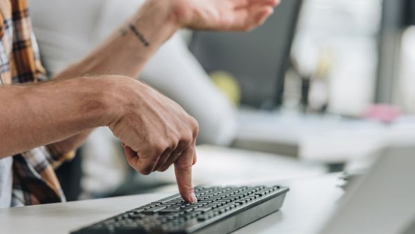 Скандал с разработчиком Сохамом Парехом в IT-индустрии