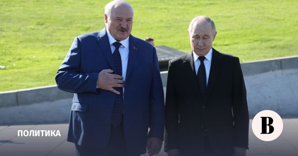 Путин поздравил Лукашенко с Днем независимости Беларуси