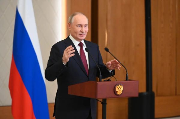 Путин 6 июля посетит выставку и участвует в саммите БРИКС