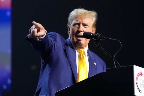 Влияние политики Трампа на туристический поток в США