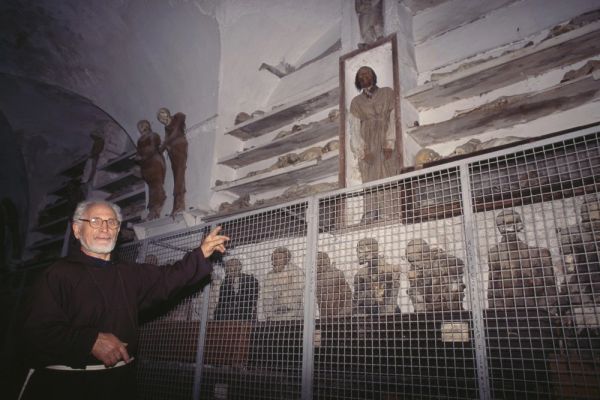 Мрачный туризм в Италии и его популярные направления