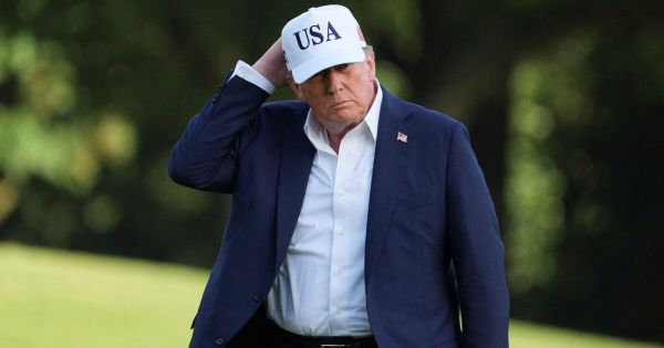 Трамп угрожает Путину и Си Цзиньпину бомбардировкой